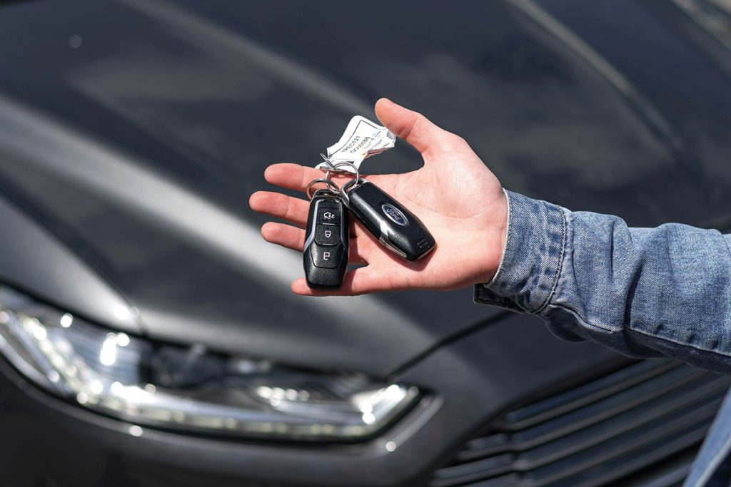 Inspecting a used car exterior Cape Town South Africa